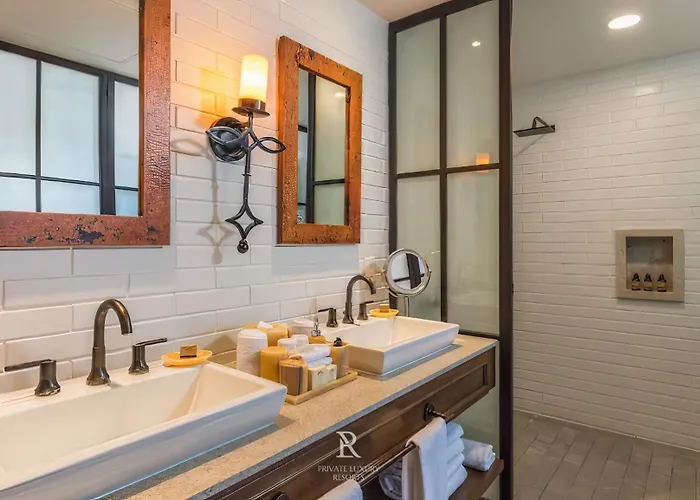 Three Bedroom - Vista Encantada *